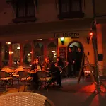 Le Bistro