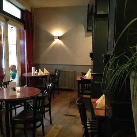 Le Bistro
