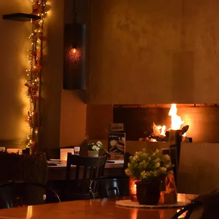 호텔 Le Bistro 팔켄뷔르흐안더횔