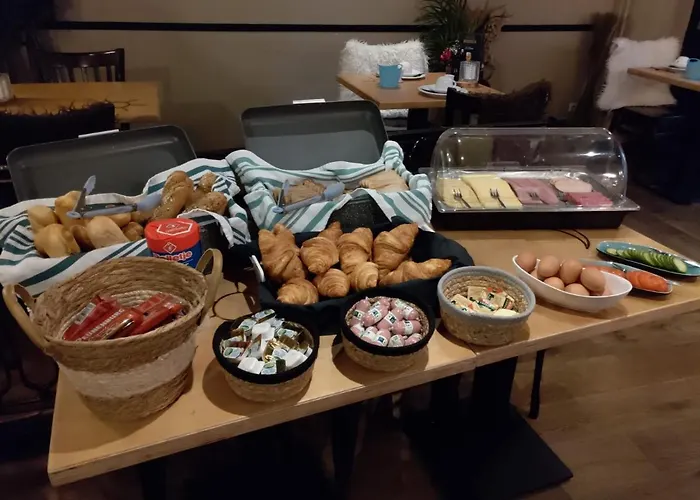 فندق Le Bistro Valkenburg aan de Geul